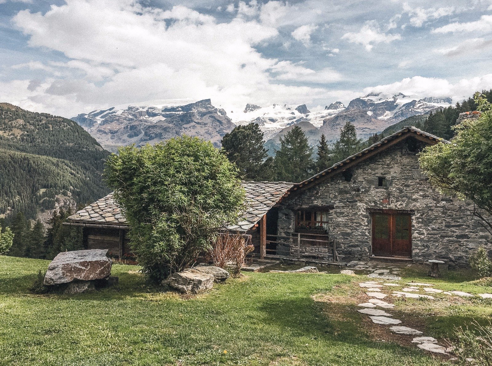 Trail Running Aosta Valley Italy - Alternatives to UTMB - Trail & Kale