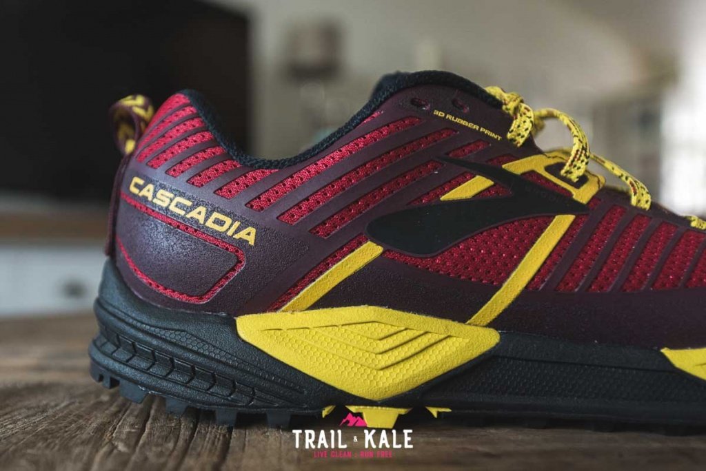 brooks cascadia trail running shoes reviews