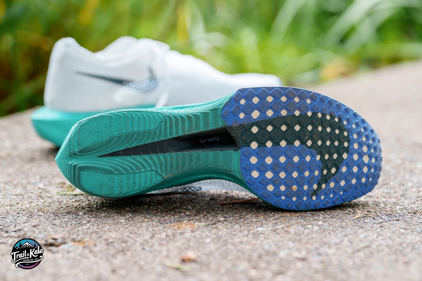 The Vaporfly 3 have carbon fiber FLYPLATE integrated into the midsole